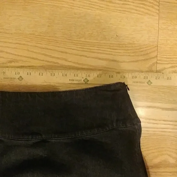 🐢Crossing Pointe - black denim skirt - Picture 7 of 8